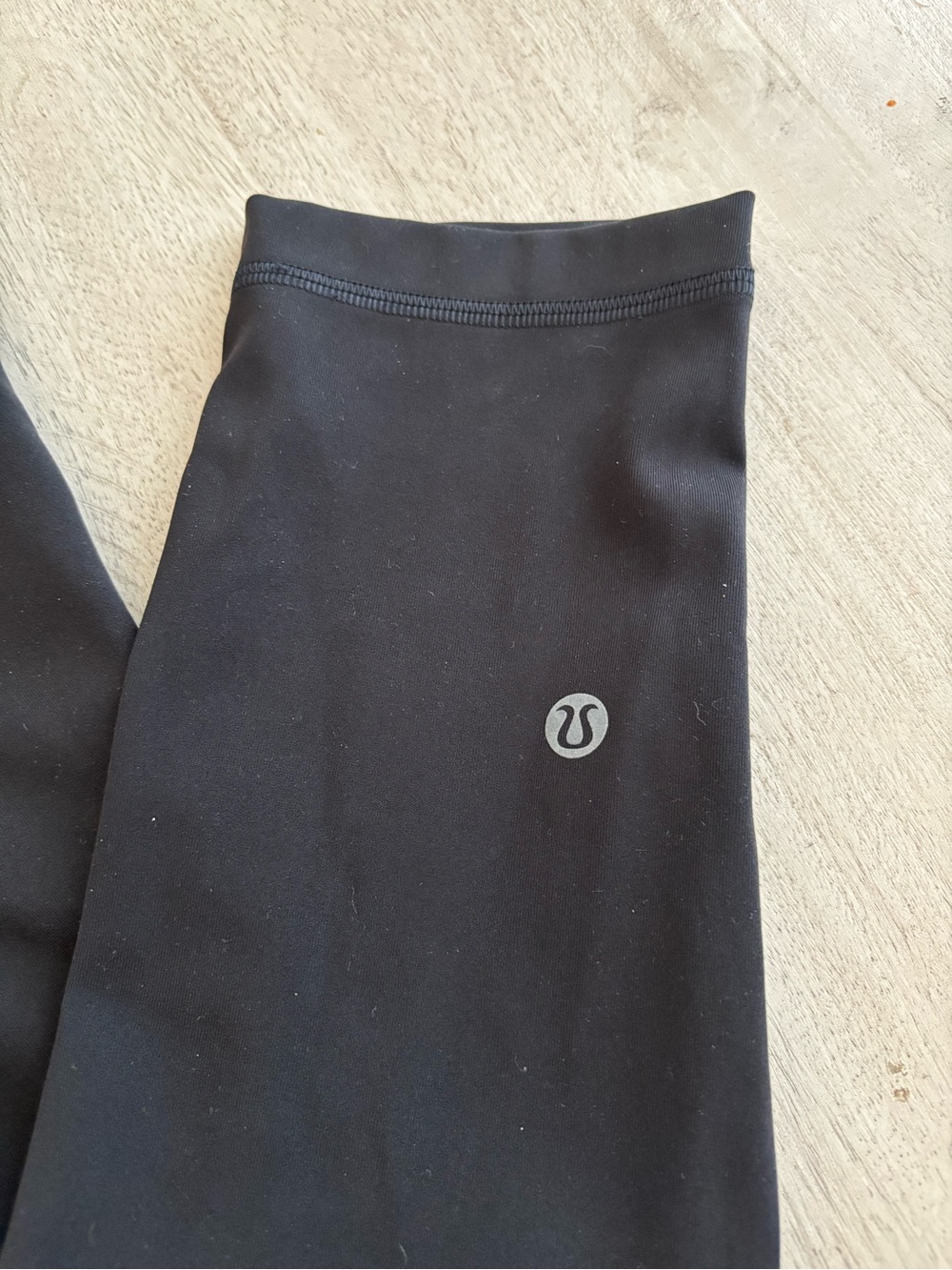 Lululemon black crop leggings - Picture 3 of 3